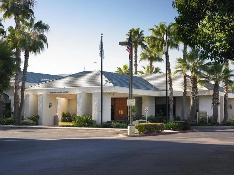 Four Points by Sheraton Bakersfield · Anbieterbild von TUI
