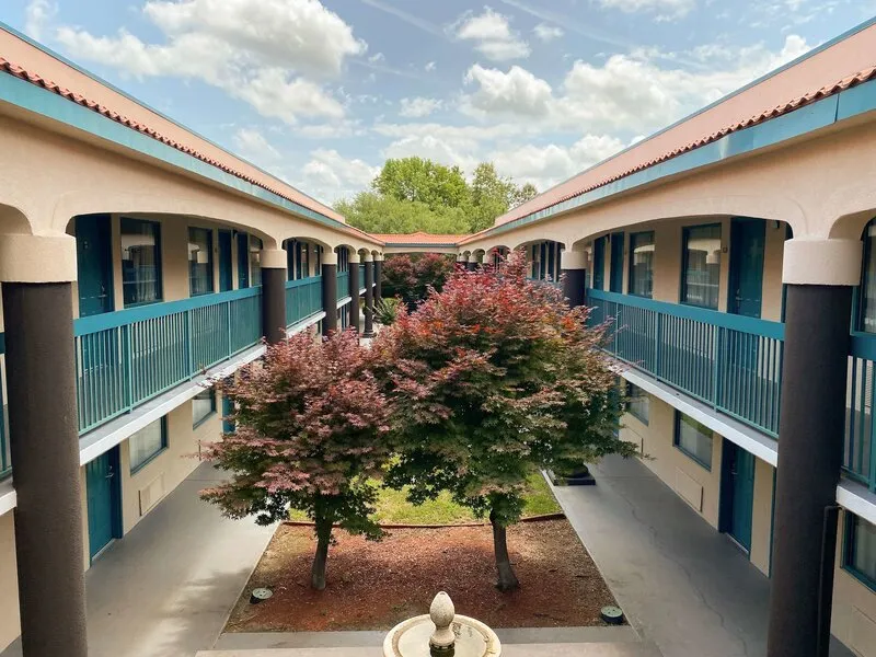 Motel 6 Savannah GA Gateway & I-95 · Anbieterbild von TUI