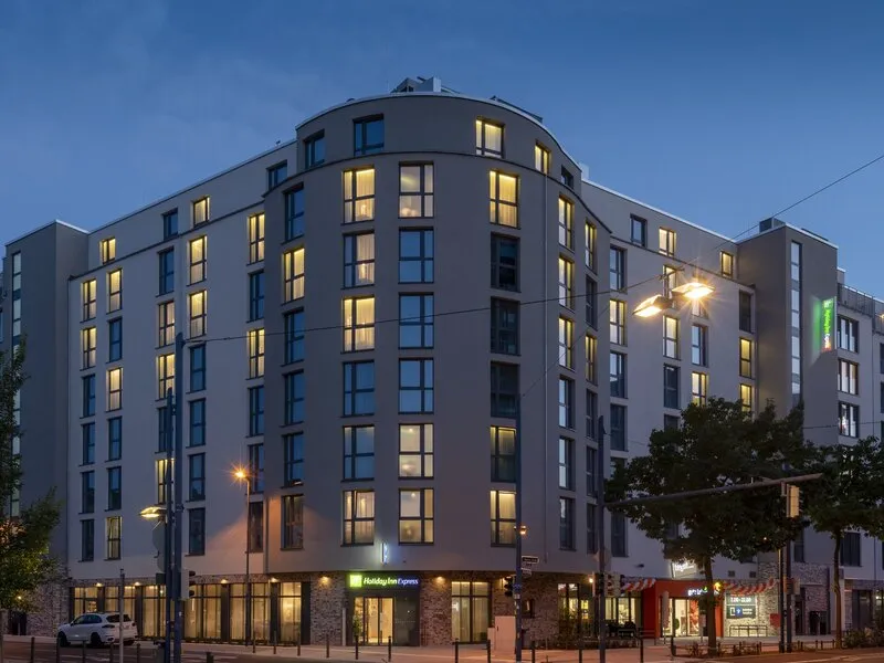 Holiday Inn Express Offenbach · Anbieterbild von TUI
