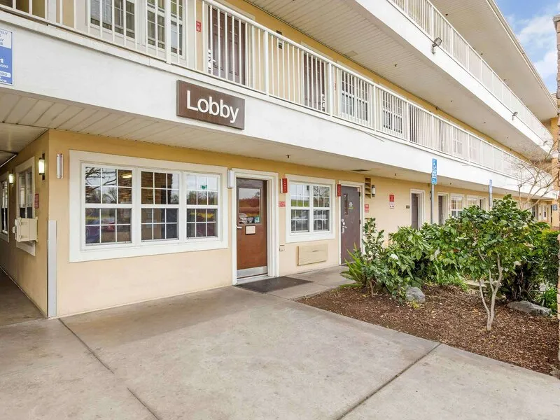 Studio 6 Suites Sacramento Northgate CA · Anbieterbild von TUI