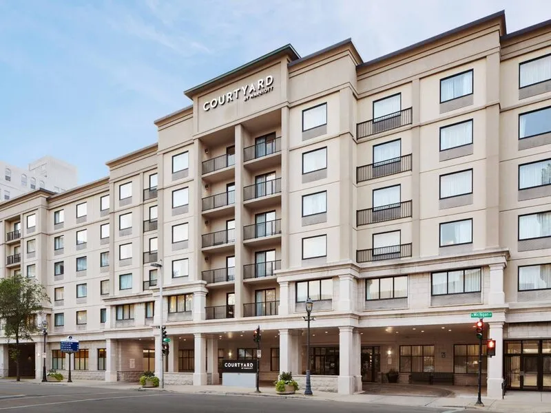Courtyard Milwaukee Downtown · Anbieterbild von TUI