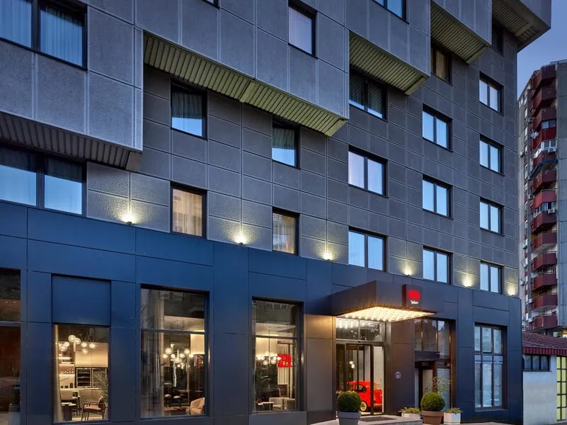 Radisson RED Belgrade · Anbieterbild von TUI