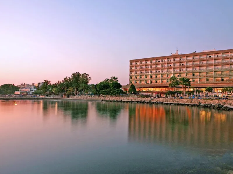 Crowne Plaza Limassol · Anbieterbild von TUI