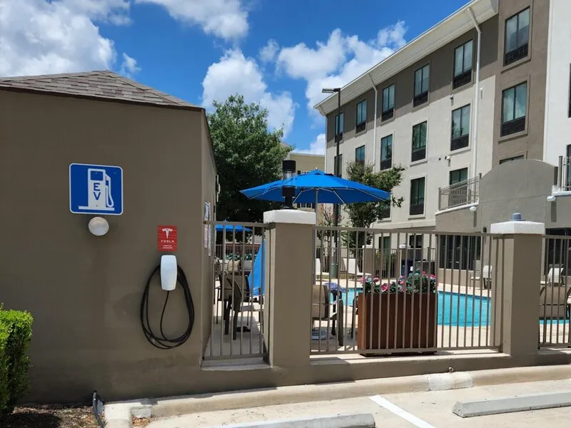 Holiday Inn Express San Antonio NW Near Seaworld · Anbieterbild von TUI