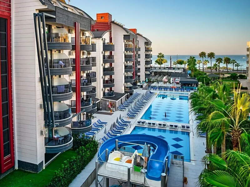 Grand Uysal Beach Hotel · Anbieterbild von TUI