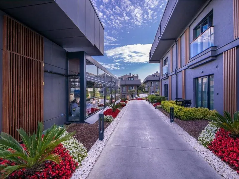 Menalo Hotel Premium Istanbul Airport · Anbieterbild von TUI