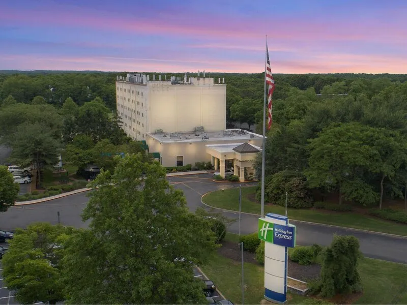 Holiday Inn Express Stony Brook Long Island · Anbieterbild von TUI