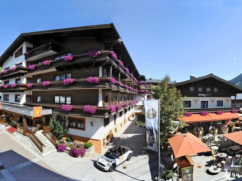 eva,VILLAGE · Anbieterbild von TUI