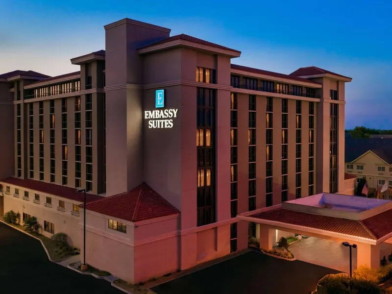 Embassy Suites by Hilton Dallas Park Central Area · Anbieterbild von TUI