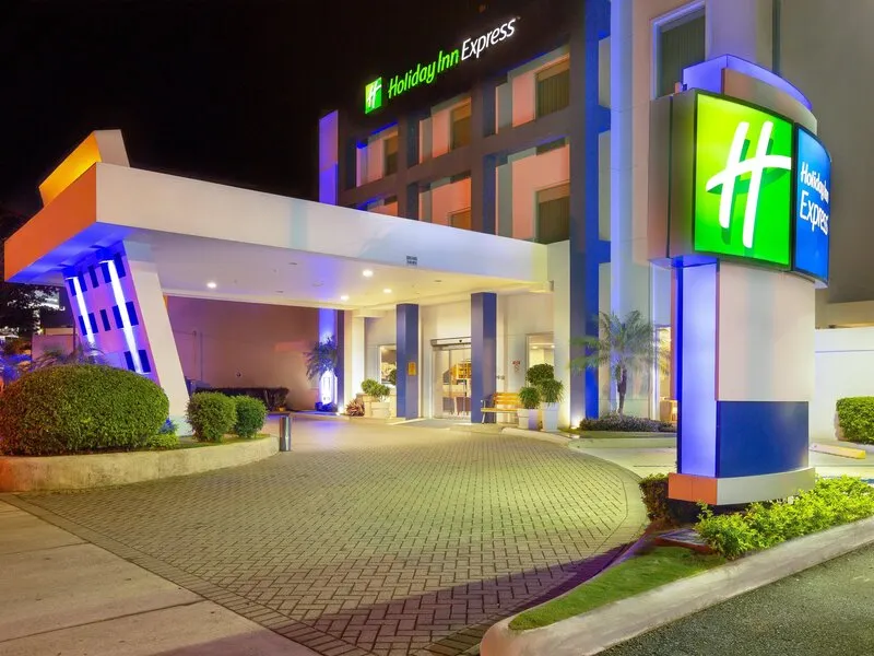 Holiday Inn Express San Jose Forum · Anbieterbild von TUI