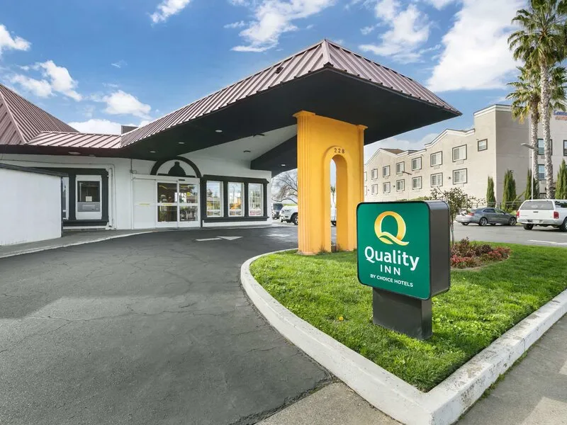 Quality Inn & Suites · Anbieterbild von TUI