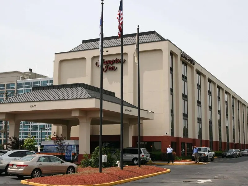 Holiday Inn Express Newark Airport - Elizabeth · Anbieterbild von TUI