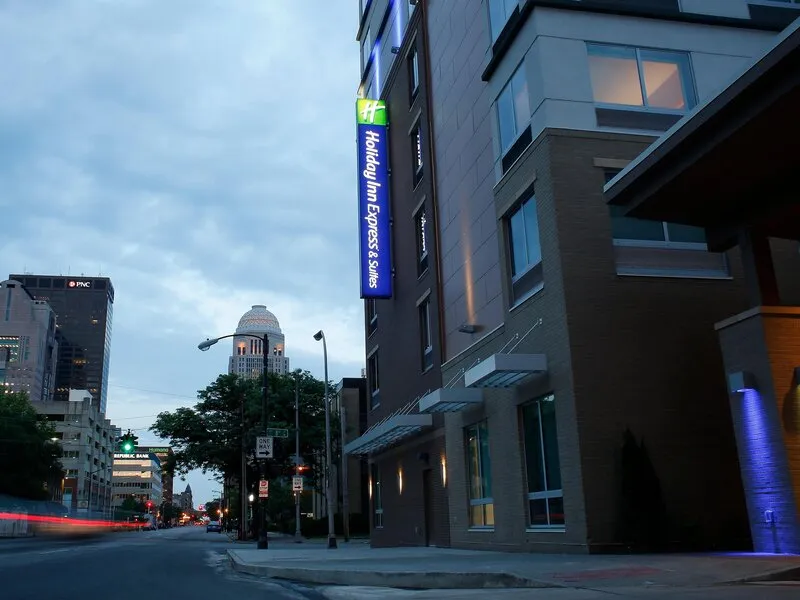 Holiday Inn Express & Suites Louisville Downtown · Anbieterbild von TUI