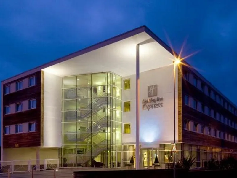 Holiday Inn Express Chester - Racecourse · Anbieterbild von TUI