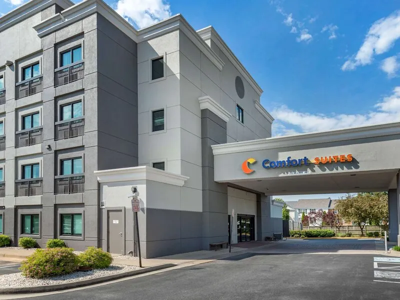 Holiday Inn Express & Suites Leesburg - Historic District · Anbieterbild von TUI