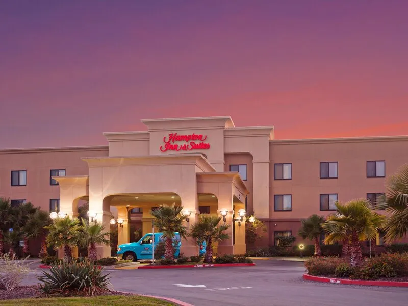 Hampton Inn &  Suites Oakland Airport-Alameda · Anbieterbild von TUI
