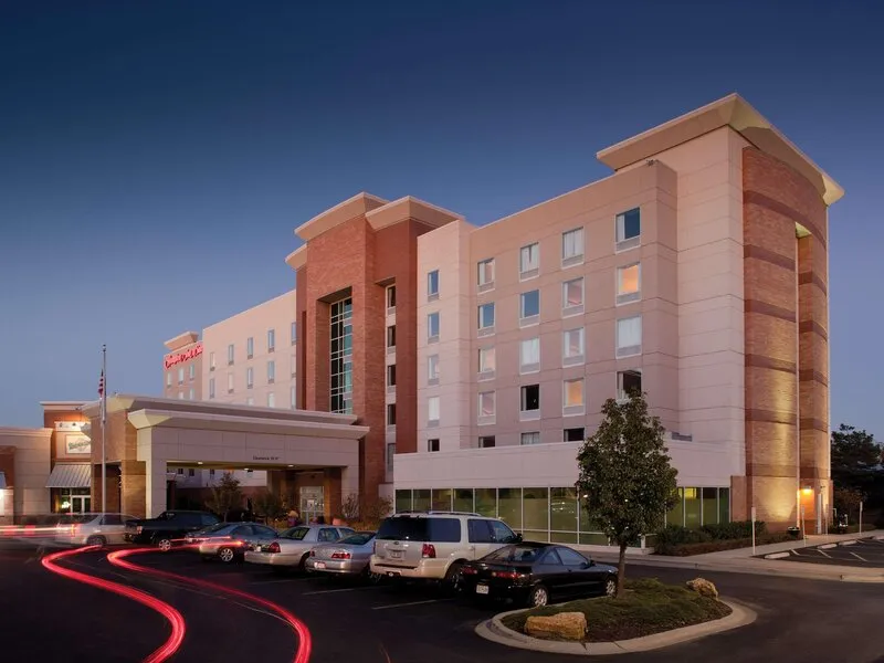 Hampton Inn & Suites St. Louis at Forest Park · Anbieterbild von TUI