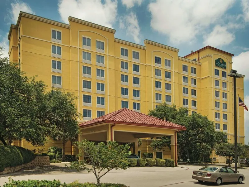 La Quinta Inn & Suites by Wyndham San Antonio Medical Ctr NW · Anbieterbild von TUI