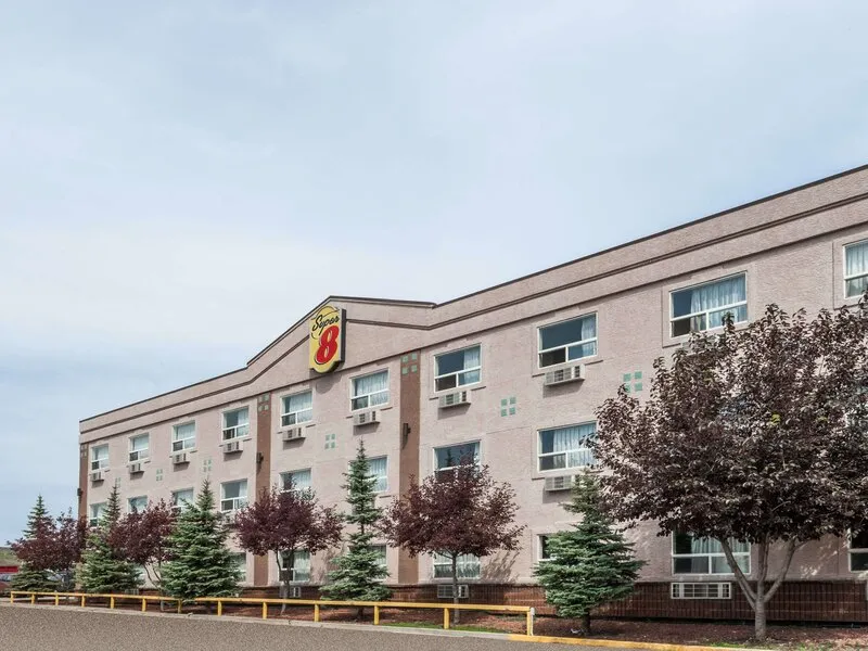 Super 8 by Wyndham Edmonton/West · Anbieterbild von TUI