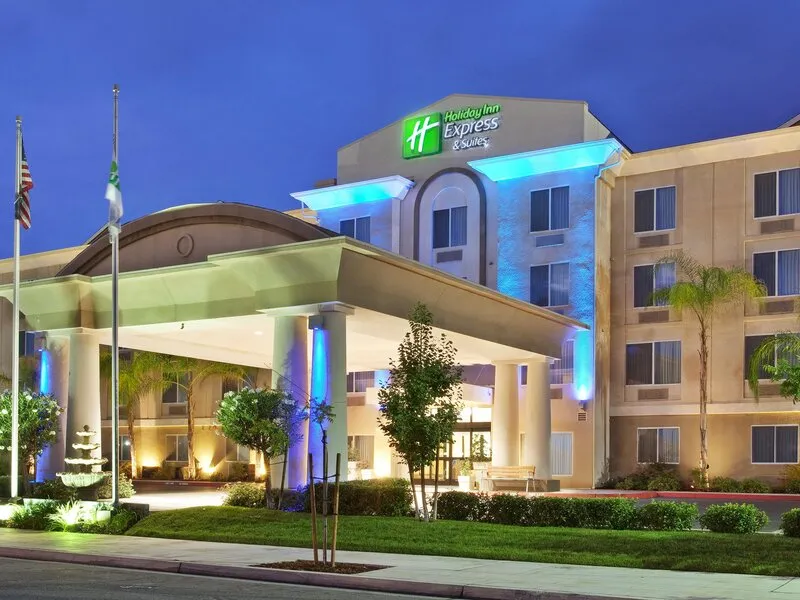 Holiday Inn Express Hotel & Suites Fresno (River Park) Highway 41 · Anbieterbild von TUI