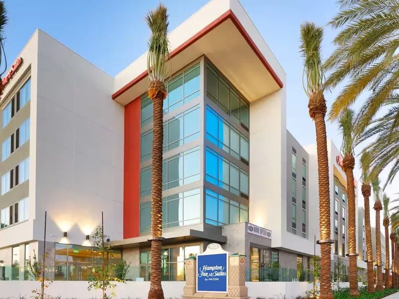 Hampton Inn & Suites Anaheim Resort Convention Center · Anbieterbild von TUI