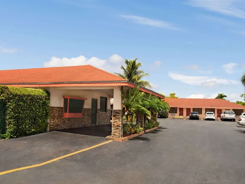 Super 8 by Wyndham, Florida City/Homestead/Everglades · Anbieterbild von TUI