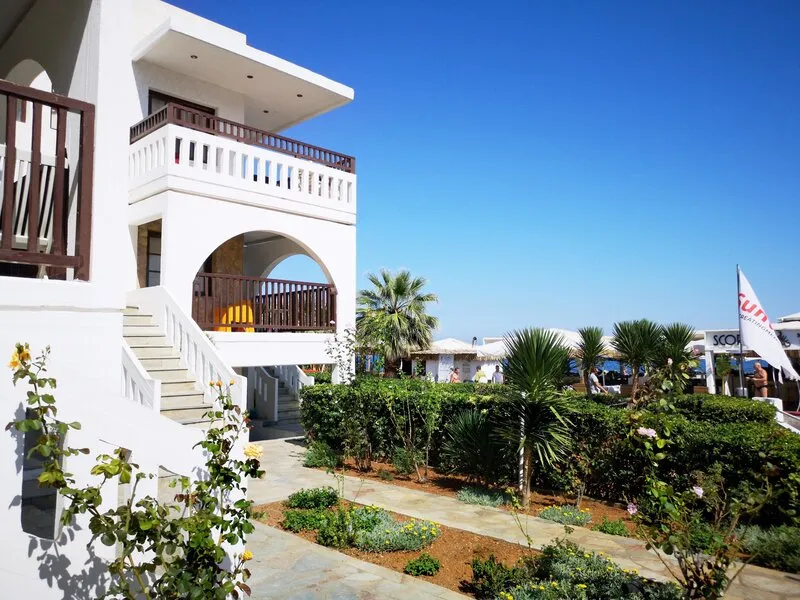 Elmi Suites Beach Hotel · Anbieterbild von TUI