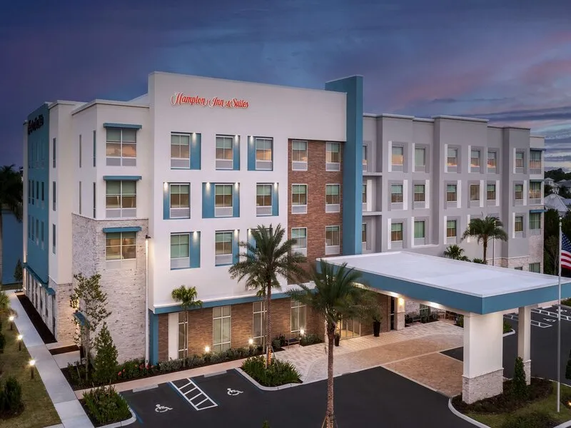 Hampton Inn & Suites Naples South by Hilton · Anbieterbild von TUI