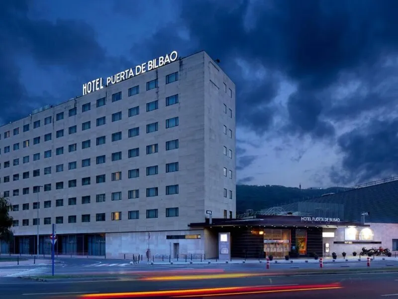 Hotel Puerta De Bilbao · Anbieterbild von TUI