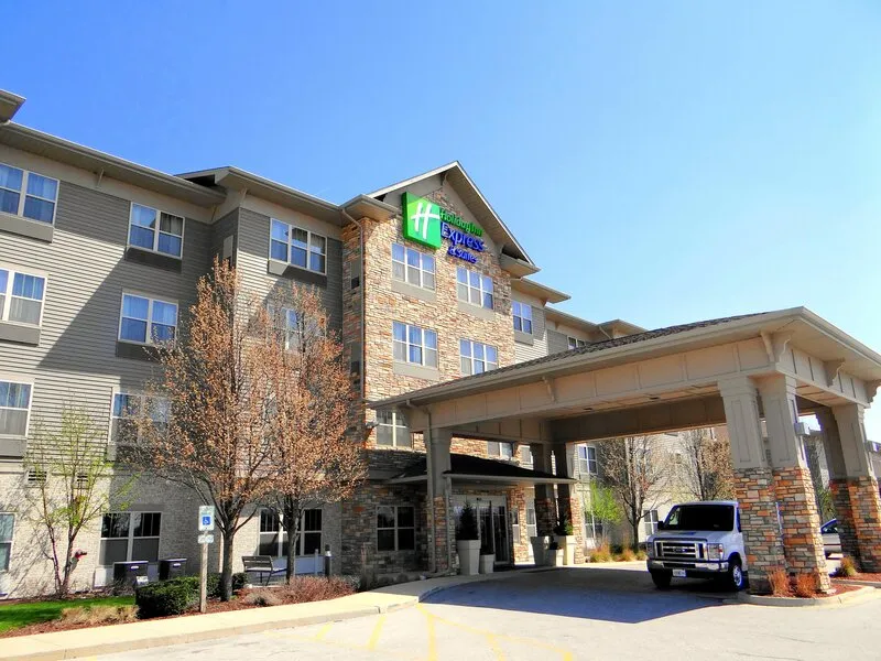 Holiday Inn Express & Suites Chicago West-Roselle · Anbieterbild von TUI