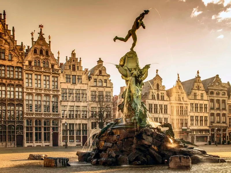 Novotel Antwerpen · Anbieterbild von TUI