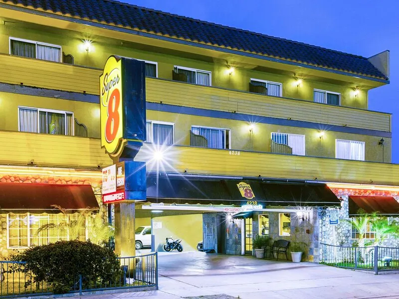 Elev8 Hotel Los Angeles LAX · Anbieterbild von TUI
