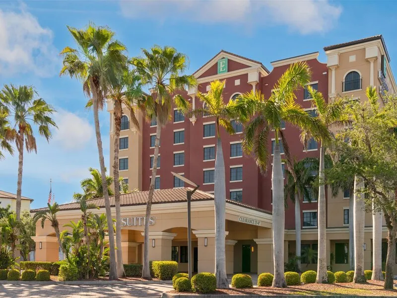 Embassy Suites by Hilton Fort Myers Estero · Anbieterbild von TUI