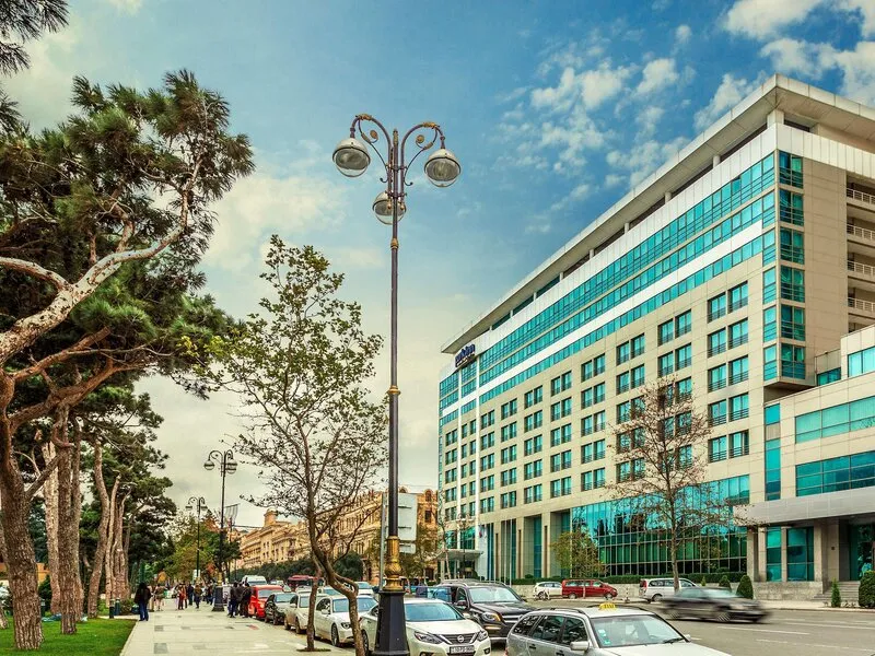 Radisson Hotel Baku · Anbieterbild von TUI