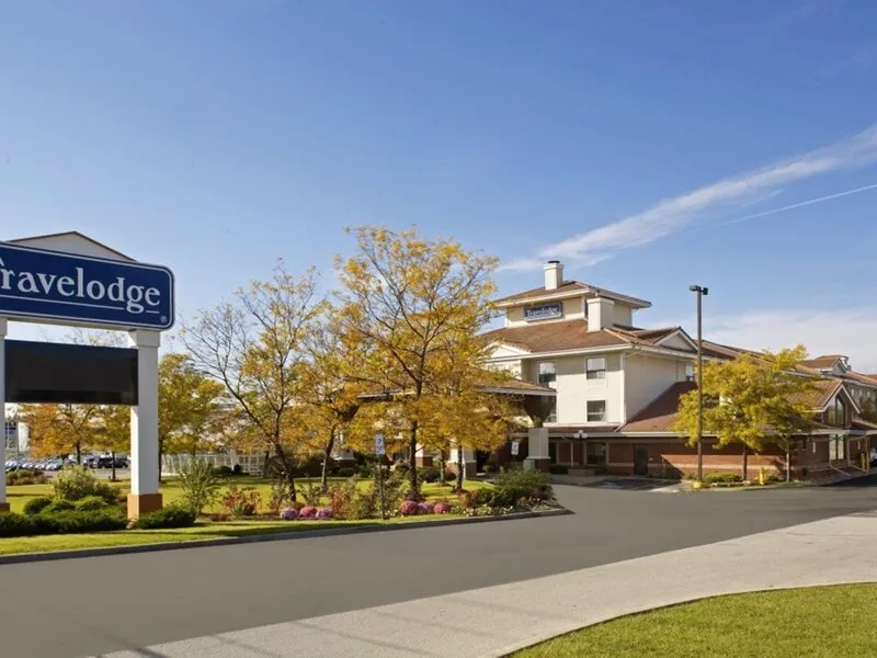 Travelodge by Wyndham Oshawa Whitby · Anbieterbild von TUI