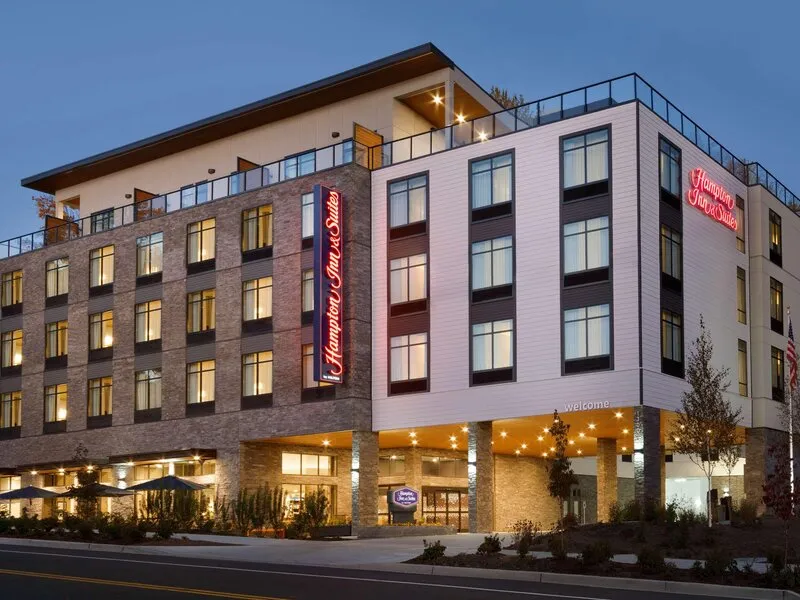 Hampton Inn & Suites Seattle Renton · Anbieterbild von TUI