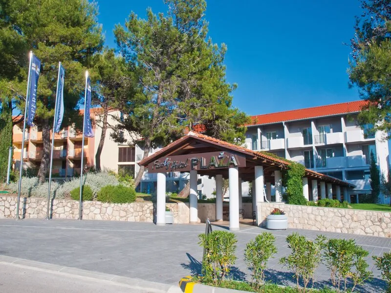 San Marino Sunny Resort by Valamar - Plaza Sunny · Anbieterbild von TUI