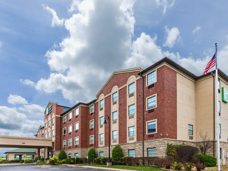 Holiday Inn Express Hotel & Suites Tulsa S Broken Arrow Hwy 51 · Anbieterbild von TUI