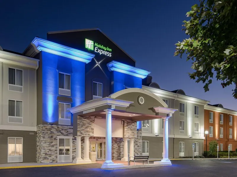 Holiday Inn Express & Suites Philadelphia - Mt Laurel · Anbieterbild von TUI