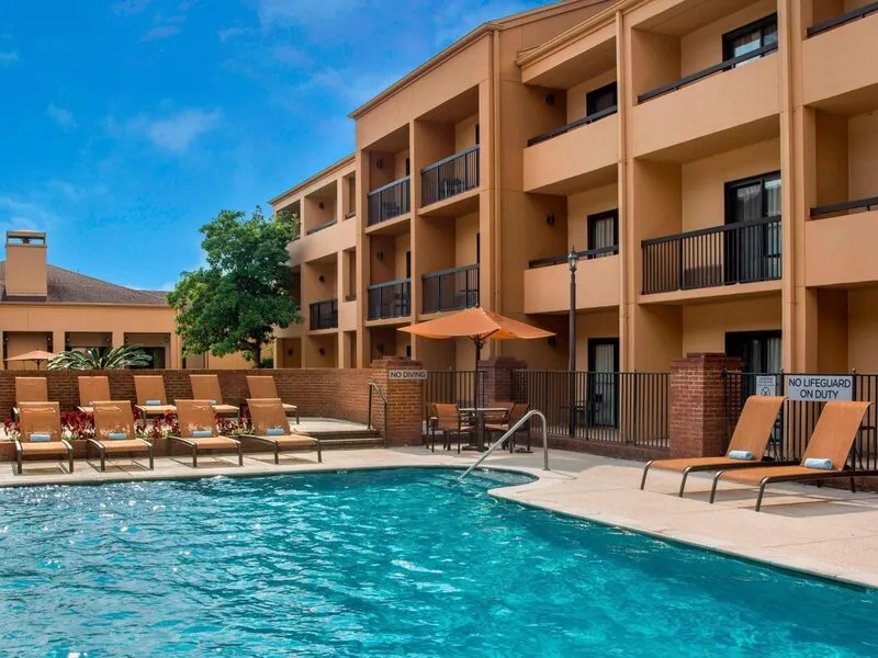 Courtyard Baton Rouge Acadian Thruway/LSU Area · Anbieterbild von TUI
