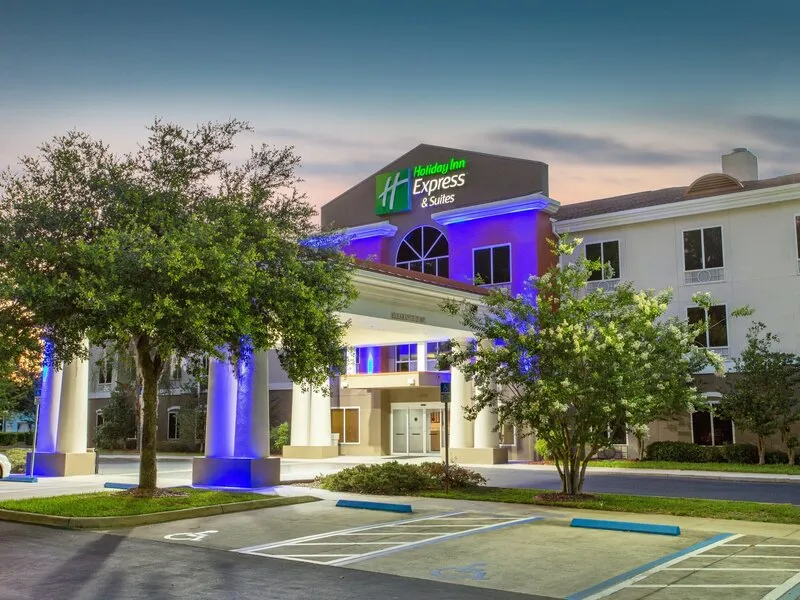 Holiday Inn Express Hotel & Suites Silver Springs - Ocala · Anbieterbild von TUI