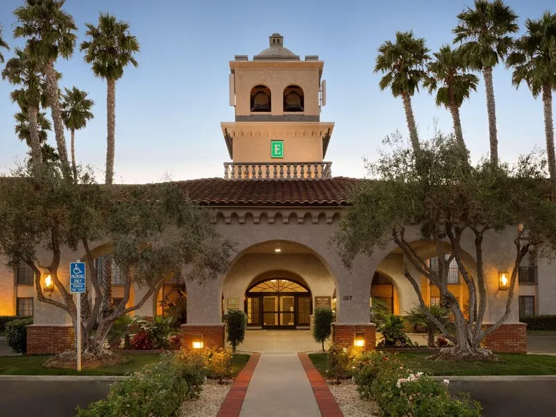 Embassy Suites by Hilton Lompoc Central Coast · Anbieterbild von TUI