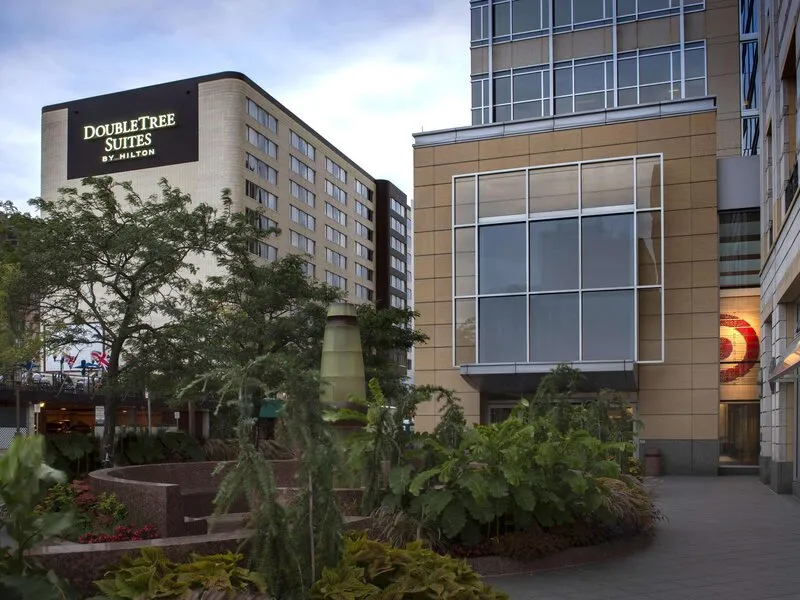 DoubleTree Suites by Hilton Hotel Minneapolis · Anbieterbild von TUI