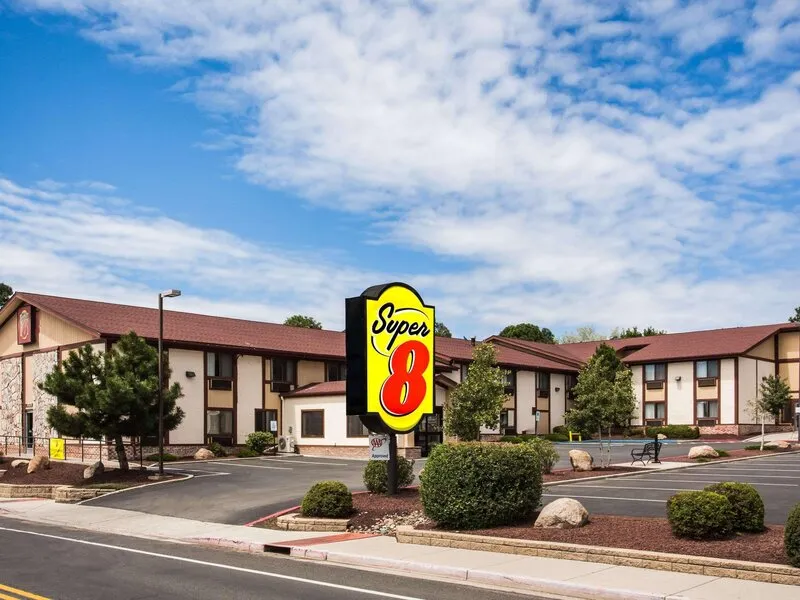 Super 8 by Wyndham Flagstaff · Anbieterbild von TUI