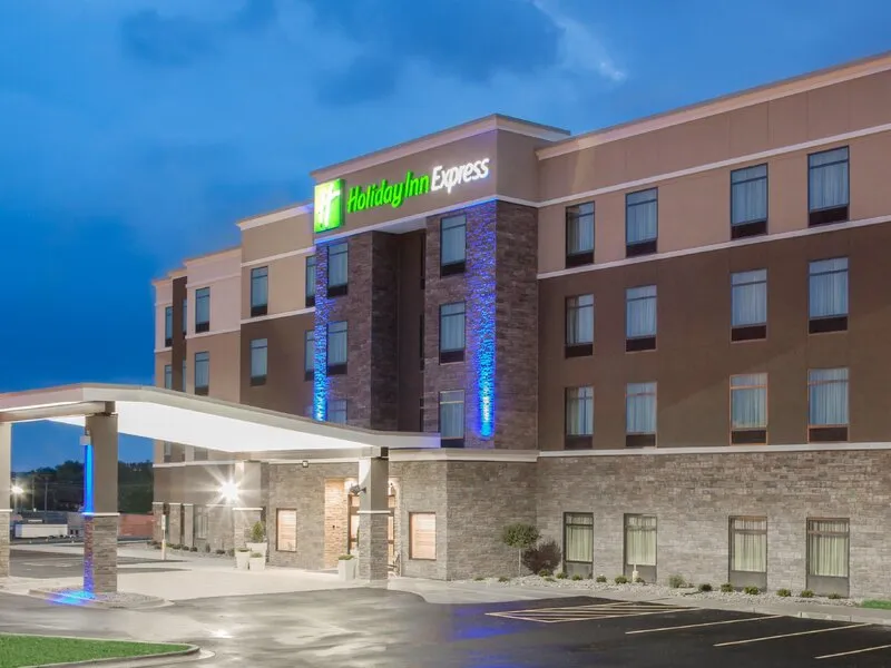 Holiday Inn Express Moline - Quad Cities · Anbieterbild von TUI