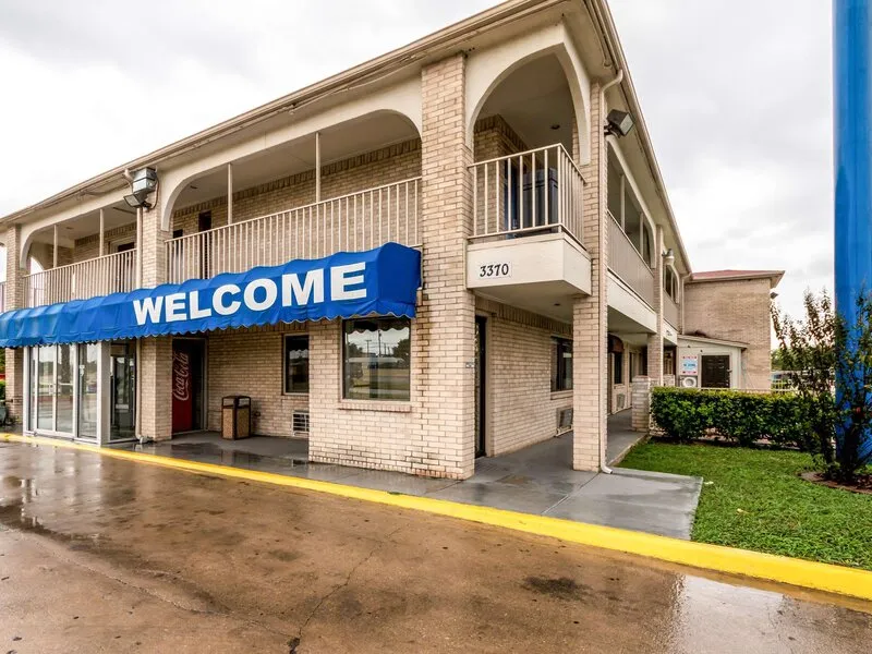 Motel 6 San Antonio - Splashtown · Anbieterbild von TUI