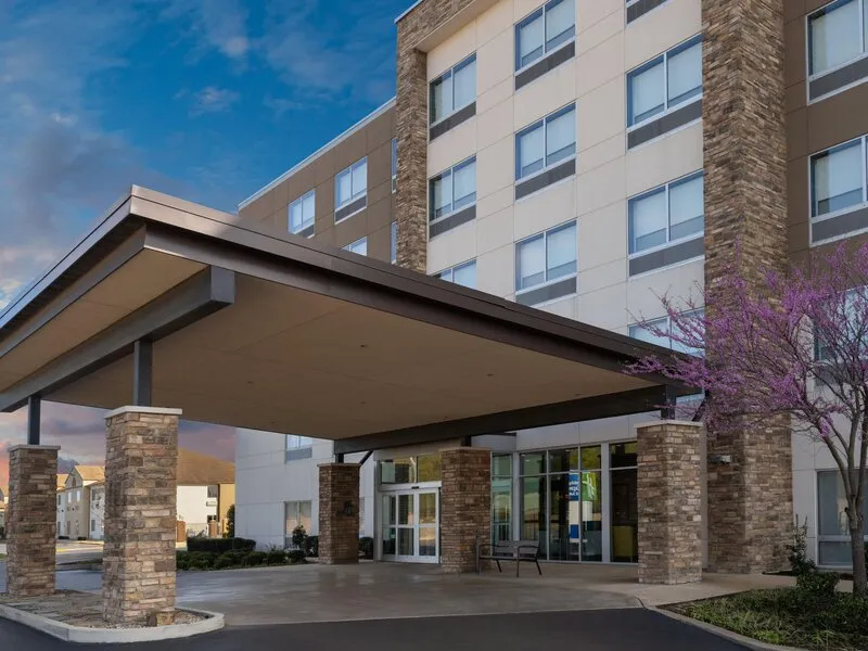 Holiday Inn Express & Suites West Memphis · Anbieterbild von TUI