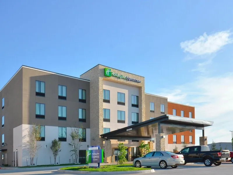 Holiday Inn Express & Suites Oklahoma City Mid - Arpt Area · Anbieterbild von TUI