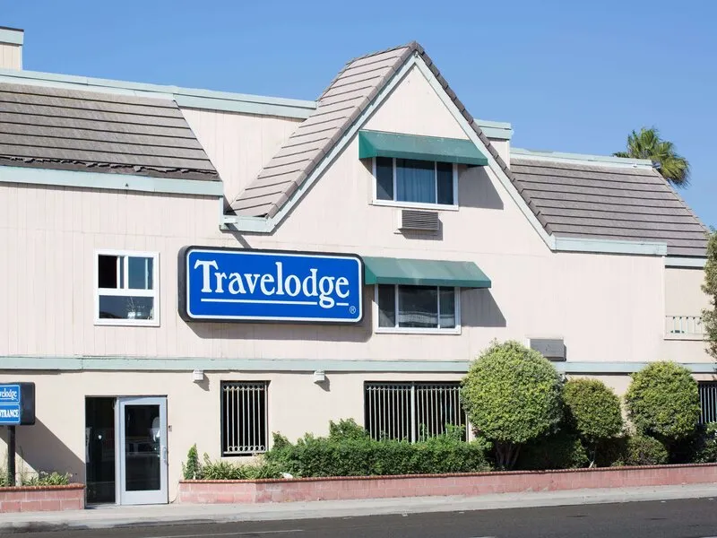 Travelodge by Wyndham Sunset-Huntington Beach Ocean Front · Anbieterbild von TUI