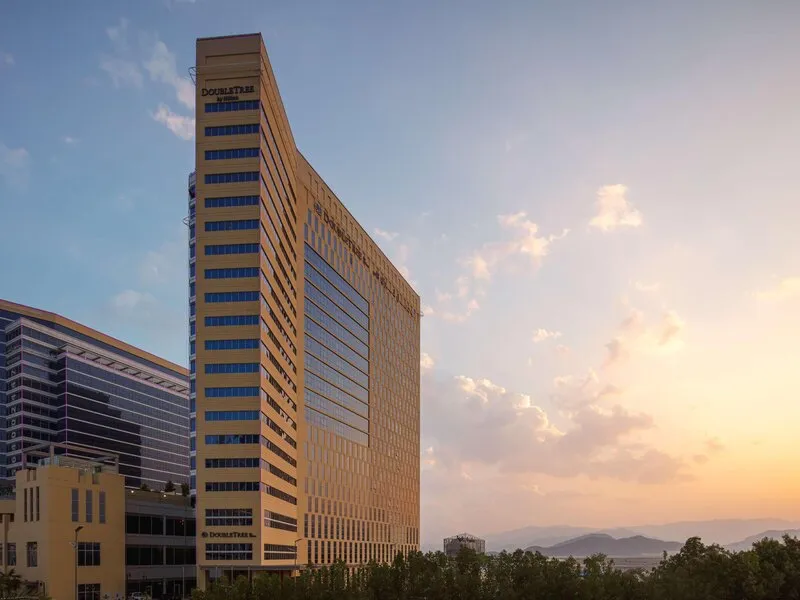 Doubletree By Hilton Fujairah City · Anbieterbild von TUI